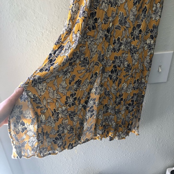 Vici Summer Dress - Picture 5 of 5